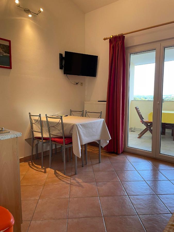 Villa Vinki Vinkuran Bagian luar foto
