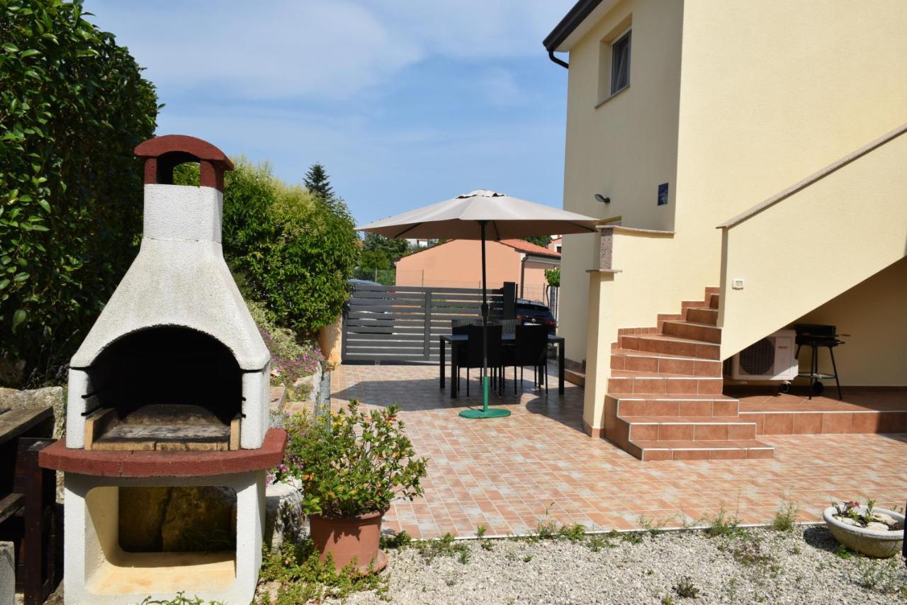 Villa Vinki Vinkuran Bagian luar foto