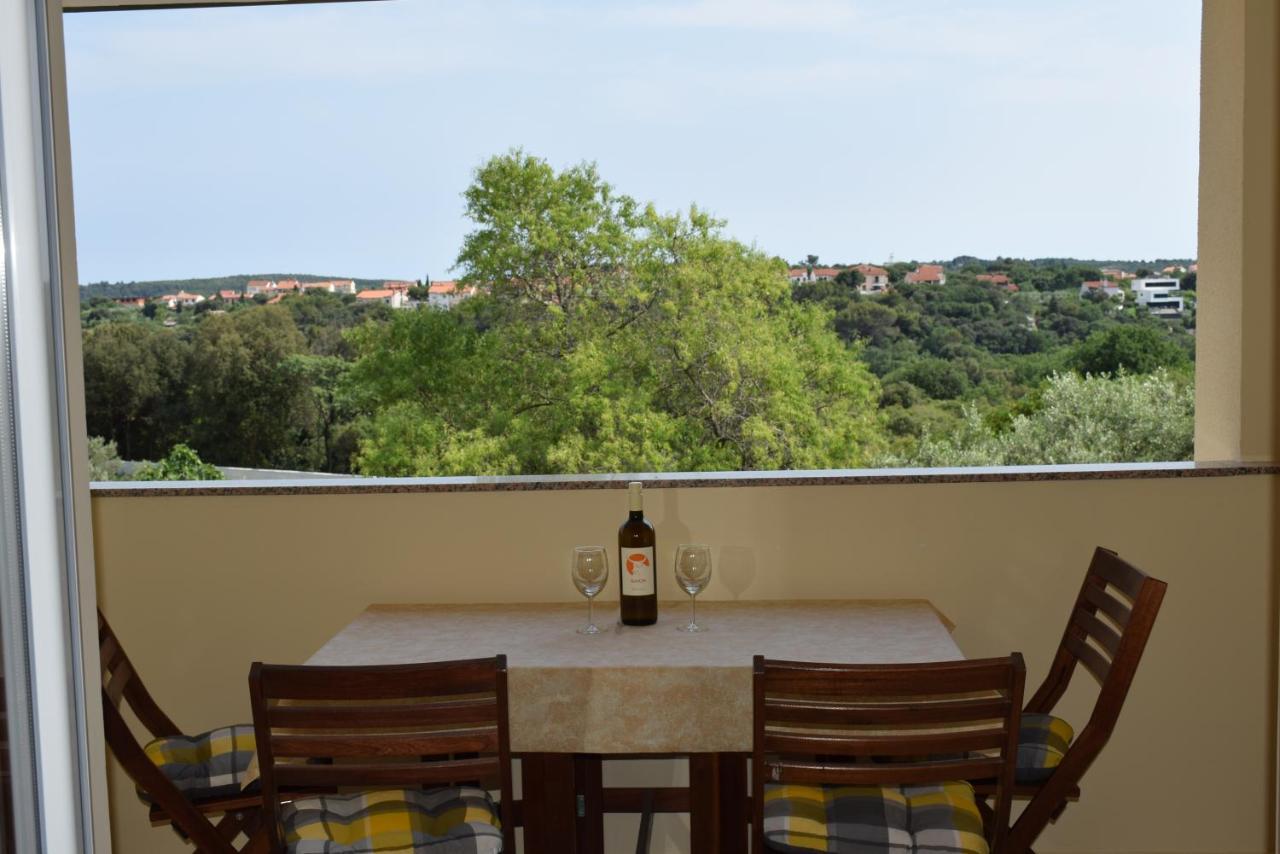 Villa Vinki Vinkuran Bagian luar foto