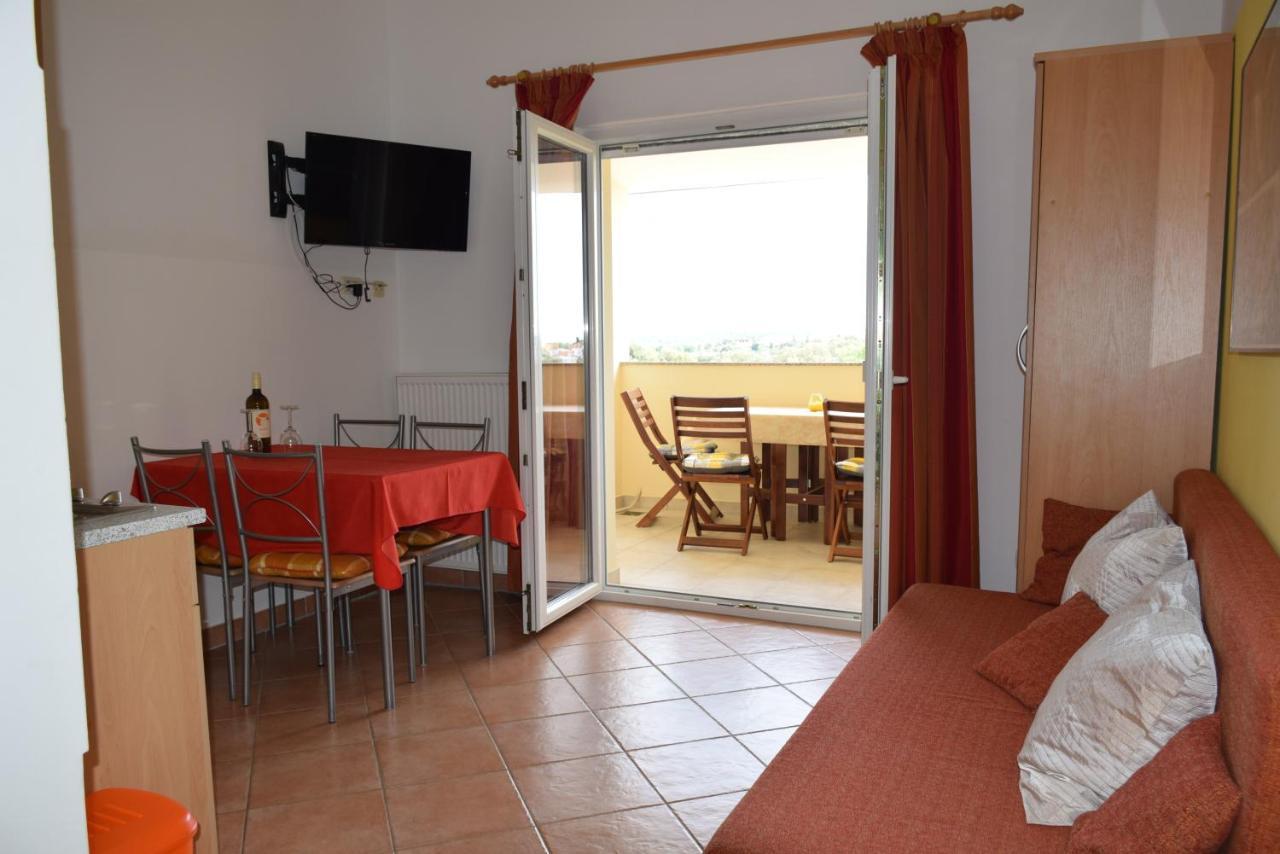 Villa Vinki Vinkuran Bagian luar foto