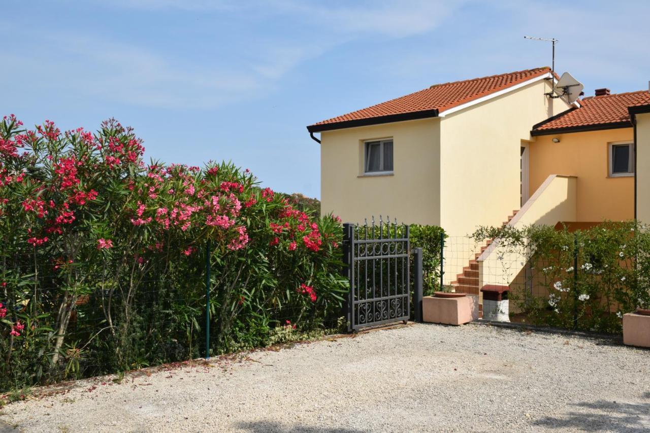 Villa Vinki Vinkuran Bagian luar foto