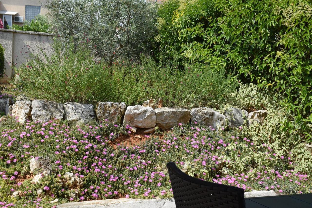 Villa Vinki Vinkuran Bagian luar foto