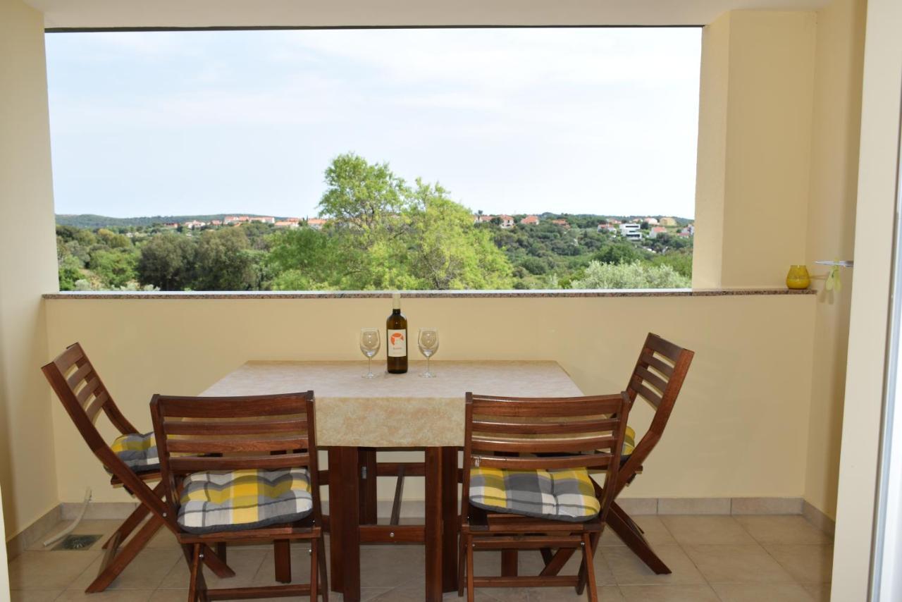 Villa Vinki Vinkuran Bagian luar foto